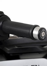 Koncówki kierownicy motocyklowej R&G Husqvarna Svartpilen/ Vitpilen 401 (20-23)/ Svartpilen 125 (21-23), KTM 390 Adventure (20-24) srebrno-czarne