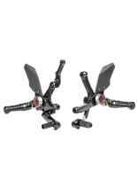 Zestaw regulowanych podnóżków z dźwigniami GILLES MUE2-D03 Ducati Streetfighter V2 955 ABS (22-24) czarno-czerwone