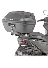 Stelaż GIVI pod kufer centralny Monolock®/ Monokey® do Honda Forza 125 ABS (15-18)